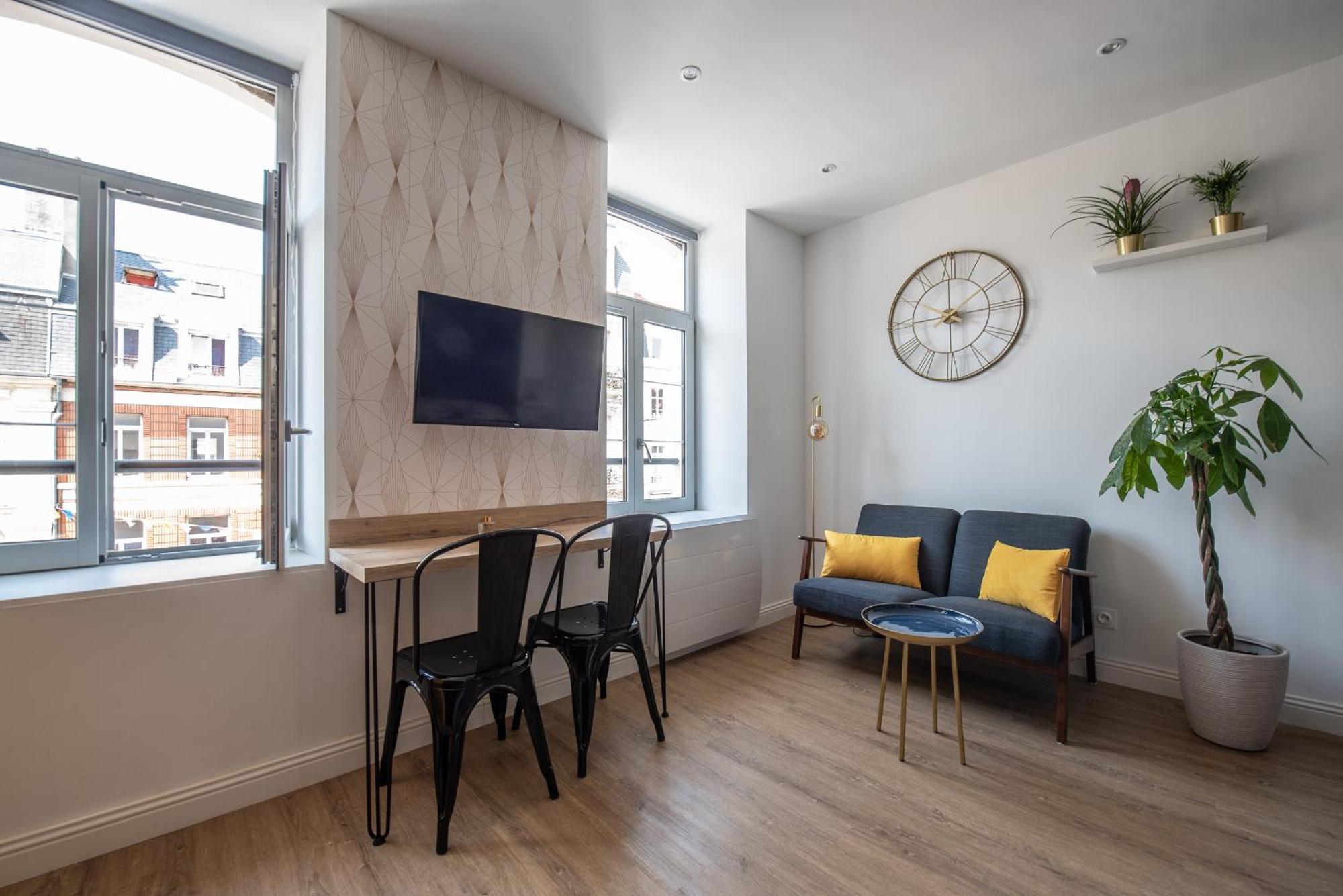 Au Nouveau Boulonnais - 4 Appartements Charmants Pour Couples, Familles Et Groupe D'Amis, Vieille Ville Et Centre Ville De Boulogne Sur Mer Buitenkant foto