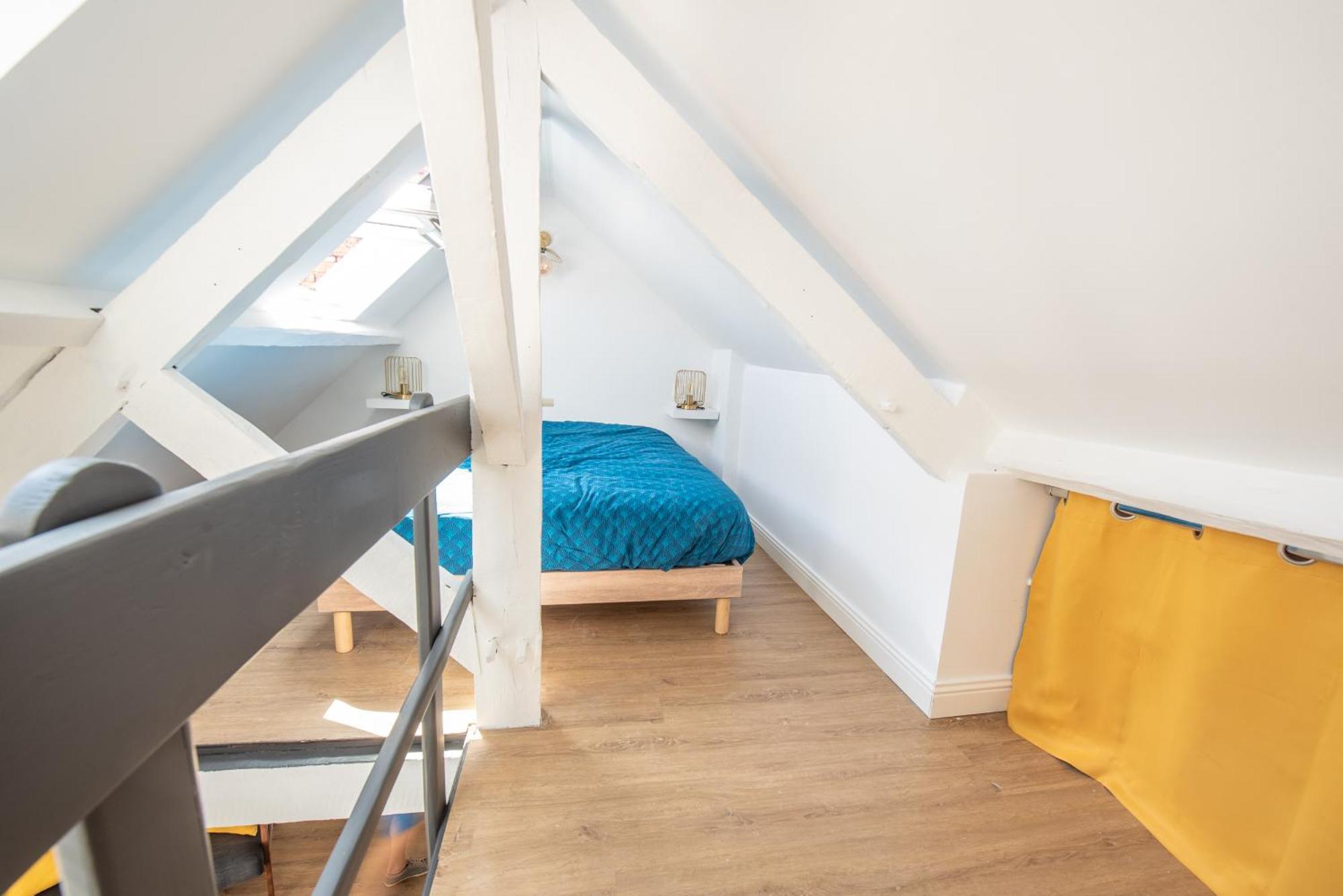Au Nouveau Boulonnais - 4 Appartements Charmants Pour Couples, Familles Et Groupe D'Amis, Vieille Ville Et Centre Ville De Boulogne Sur Mer Buitenkant foto